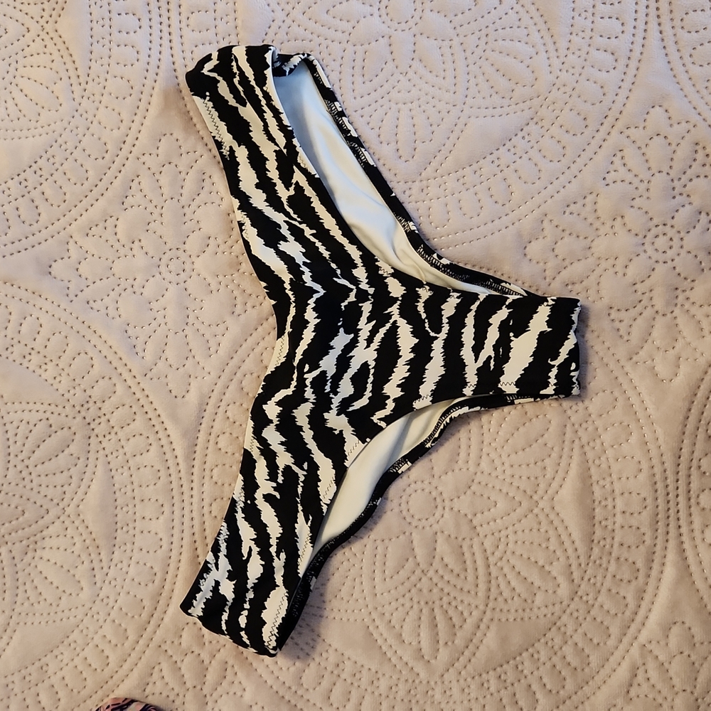 VS Cheeky Bikini